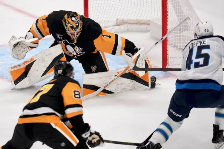 Jets edge Pens as Perfetti scores 9 seconds after tying goal